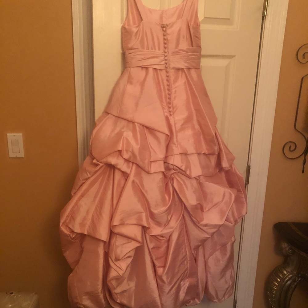 Little young ladi drape gown